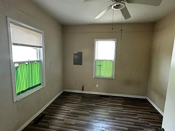 4th image of 622 N Park Ave