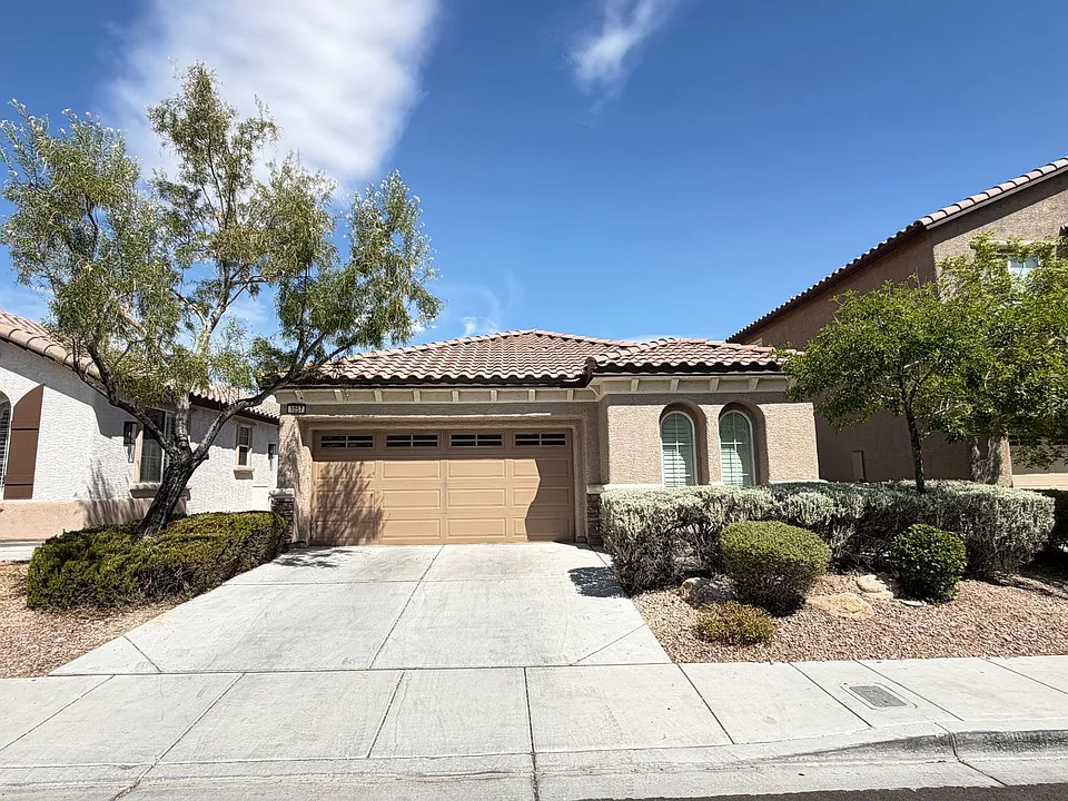 1057 Ambrosia Dr