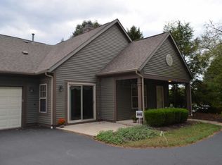 7686 Slate Ridge Blvd, Reynoldsburg, OH 43068