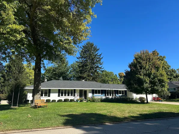 221 Snow Hill Ave, Dayton, OH 45429