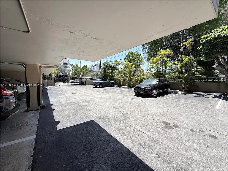 110 Salamanca Ave #PENTHOUSE — Photo 29