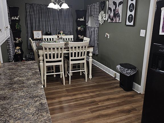 4th image of 1330 N Jackson St