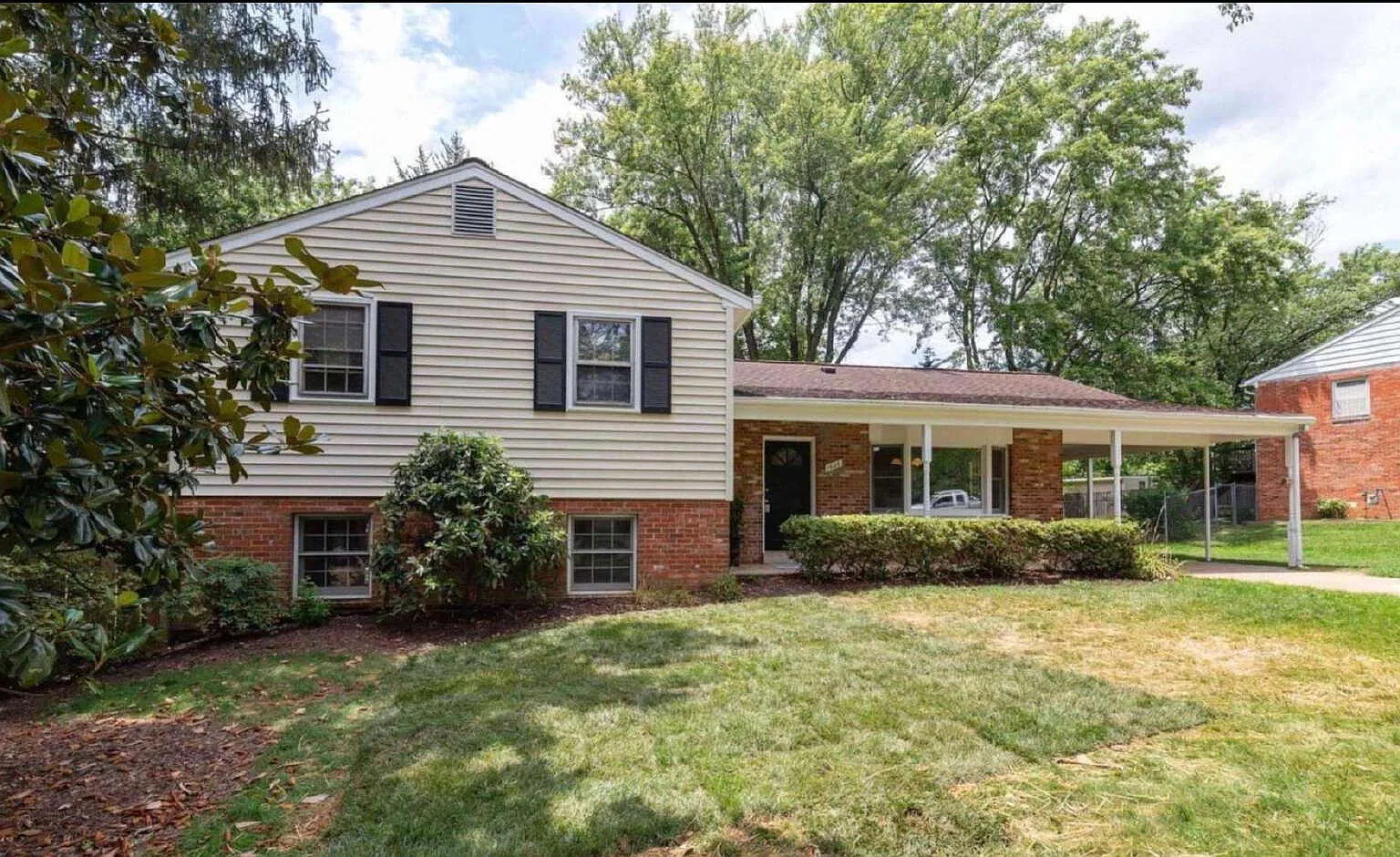 5 bed, 3.0 bath, $4,500 — Photo 3