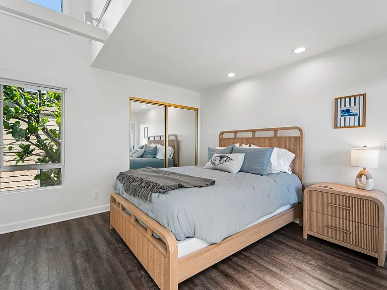 253 Fairview St #253 — Photo 84