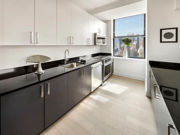 70 Pine St, New York, NY