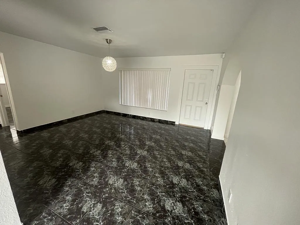 1730 SW 64th Terrace (MEFOR) - 245 — Photo 4