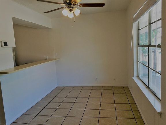 4th image of 200 E Courtland Pl APT 4