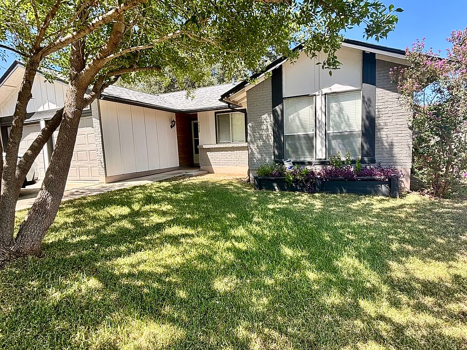 1st image of 4808 Gray Fox Dr