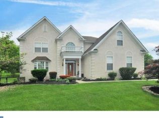 124 Waverly Ln, Harleysville, PA 19438