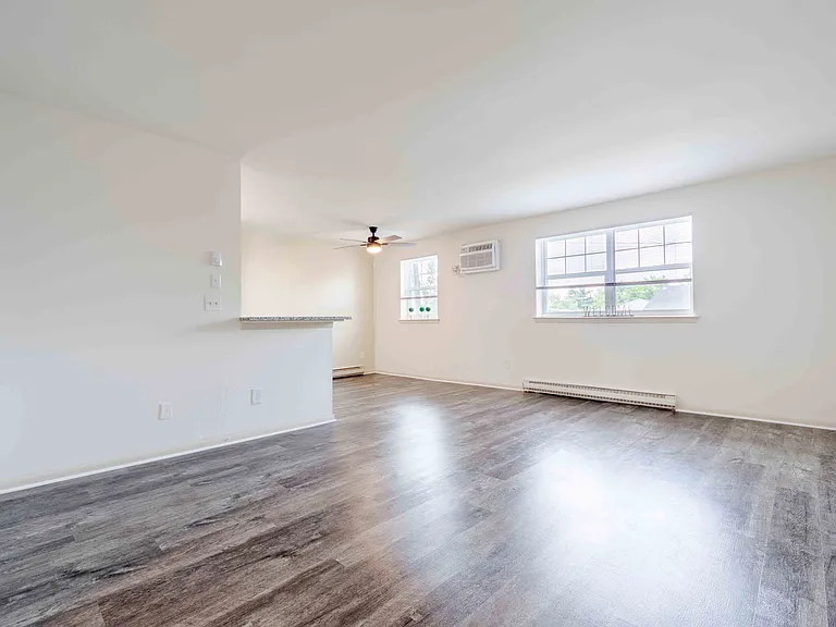 Blair Mill Village West Apartment Homes — Photo 10