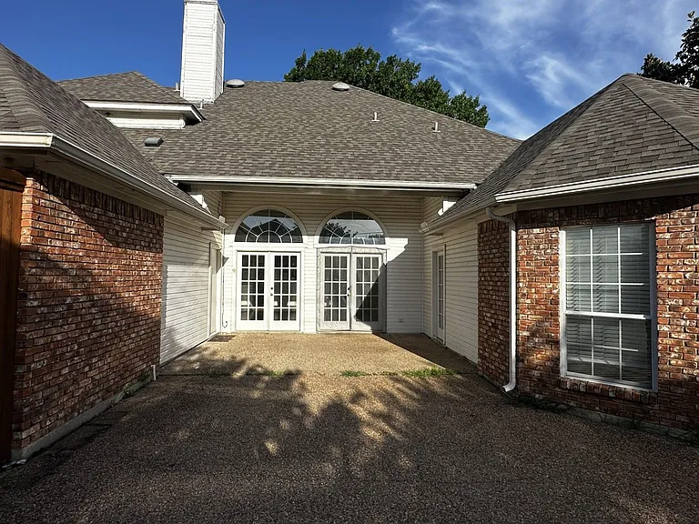 18532 Bay Pines Ln — Photo 24