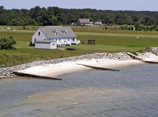 214 Tranquility Rd, Reedville, VA 22539