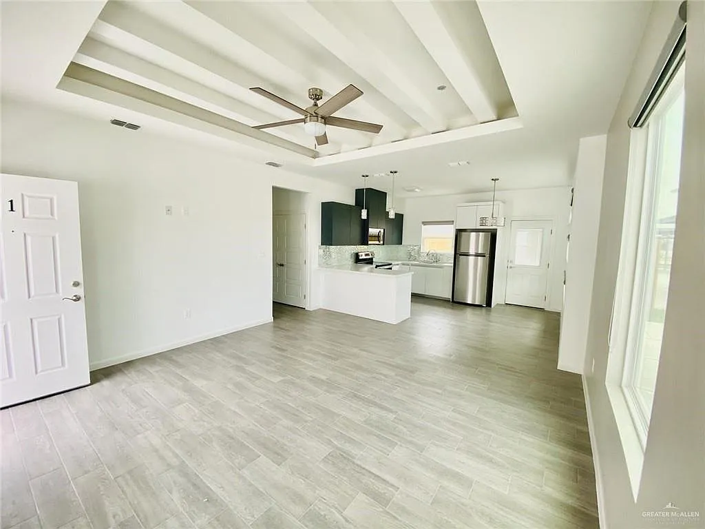2 bed, 2.0 bath, 965 sqft, $1,195 — Photo 4