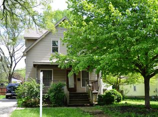 922 N 12th St, Dekalb, IL 60115