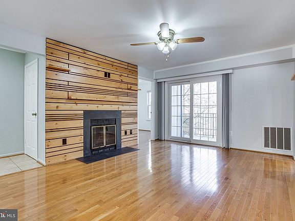 2nd image of 20237 Shipley Ter APT 202-4C