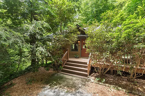 361 Wyanoak Rd Photo 1