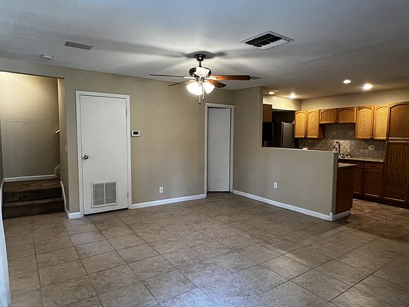 4th image of 1563 Elizabeth Ave Unit 3