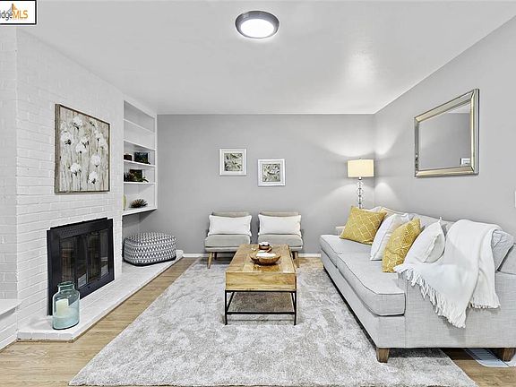 4th image of 5620 Panama Ave