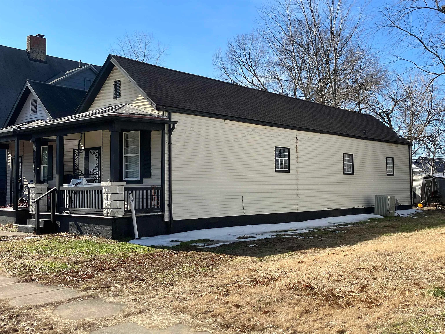 433 S Denby Ave photo 1