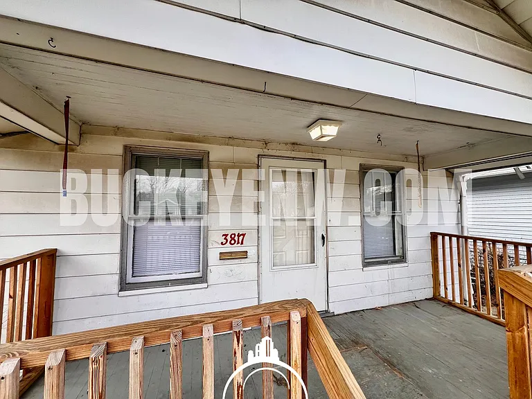 3817 Burton Ave — Photo 12