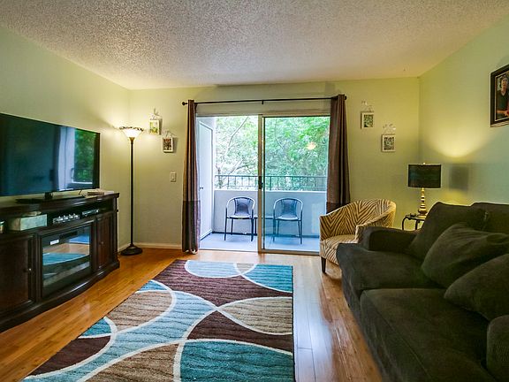 3rd image of 3078 Broadway Unit 207