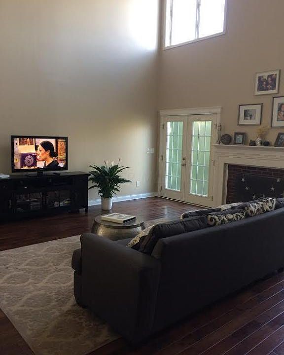 2nd image of 5155 Stonhope Rd