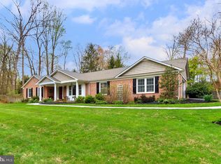 4916 Pheasant Ridge Rd, Fairfax, VA 22030