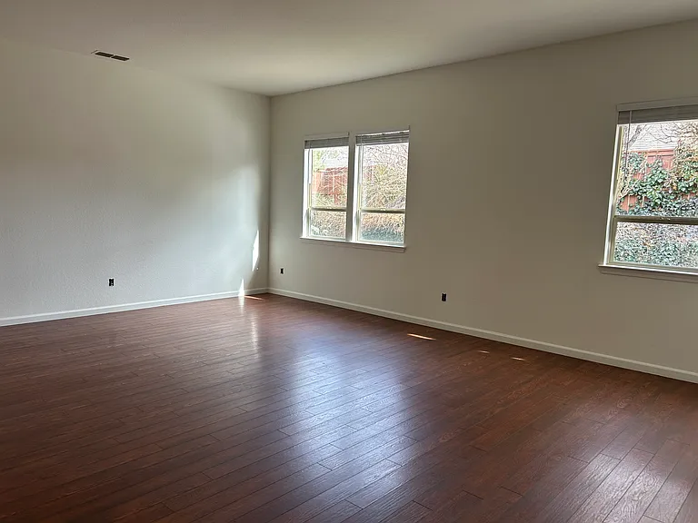 2620 Heather Field Ln — Photo 5