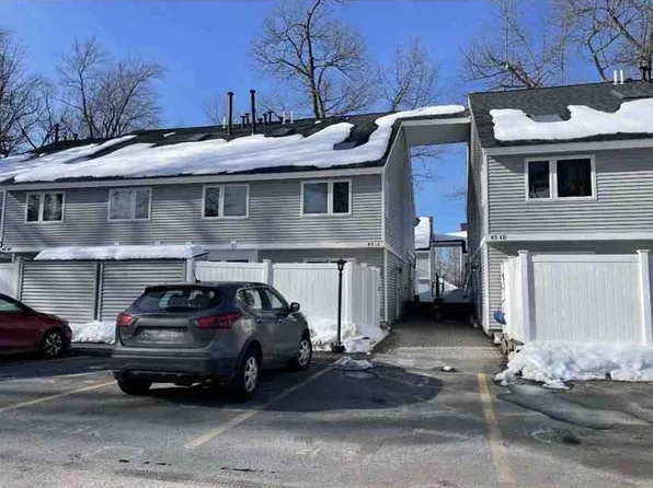 43 Meadow Pond Dr APT L, Leominster, MA 01453