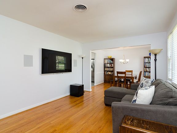 2nd image of 4912 Stillwood Dr