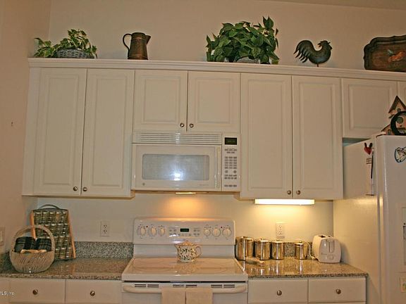 5th image of 320 Ryder Cup Cir Unit 202