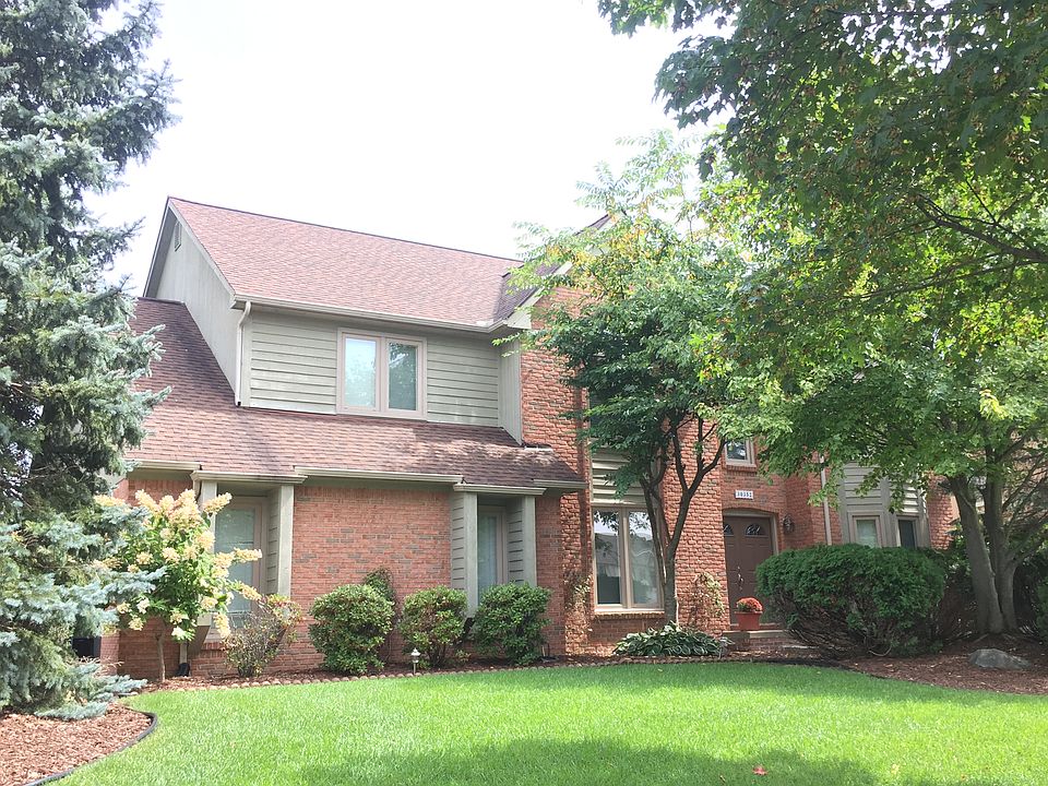 1st image of 30352 Kingsway Dr