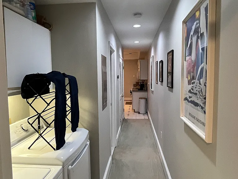 1635 R St NW #22 — Photo 11
