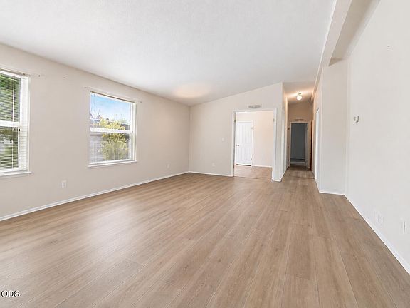 4th image of 20781 Livengood Way