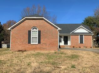 1422 Ashlawn Dr, Murfreesboro, TN 37129