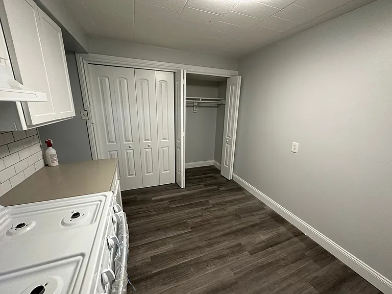 904 Erdner Ave #2 — Photo 8