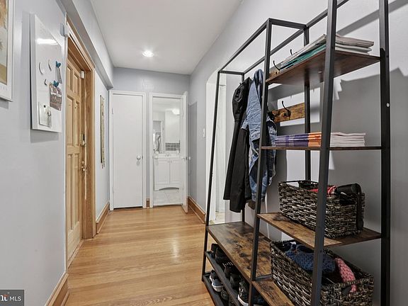 3rd image of 415 City Ave Unit D1