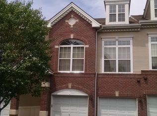 106 Pebble Brook Dr, Clifton, NJ 07014