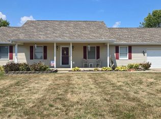 115 Fawn Ln, Blanchester, OH 45107
