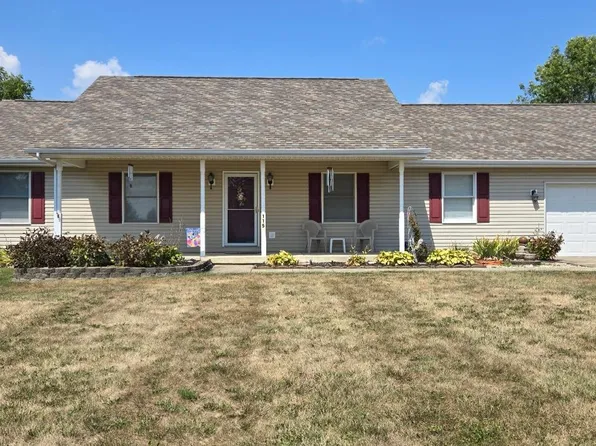 115 Fawn Ln, Blanchester, OH 45107