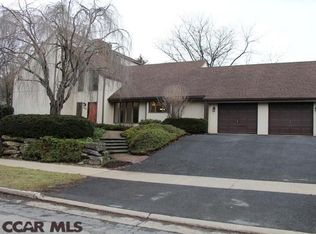 1071 Crabapple Dr, State College, PA 16801