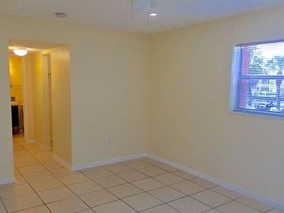 4th image of 3700 NW 21st St #1210