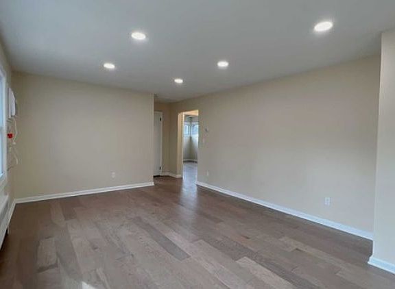 2nd image of 103 Crescent Ave