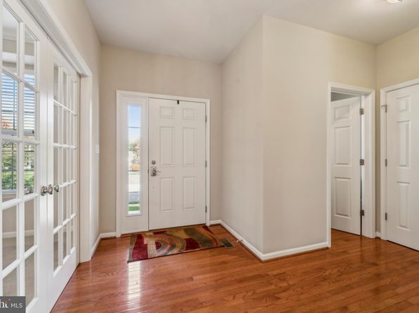 957 Ivy Ln, Pottstown, PA 19464