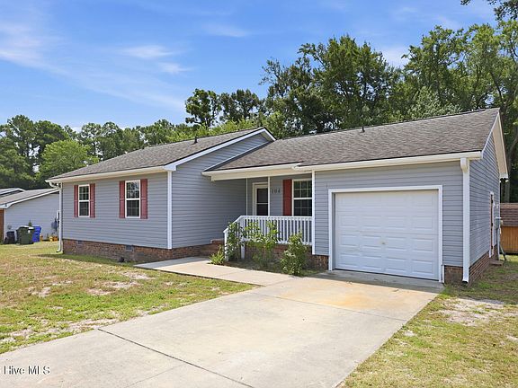 2nd image of 104 Bayberry Road