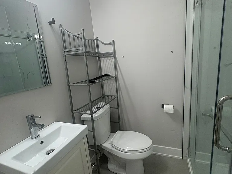1689 Victoria Park Ave — Photo 7