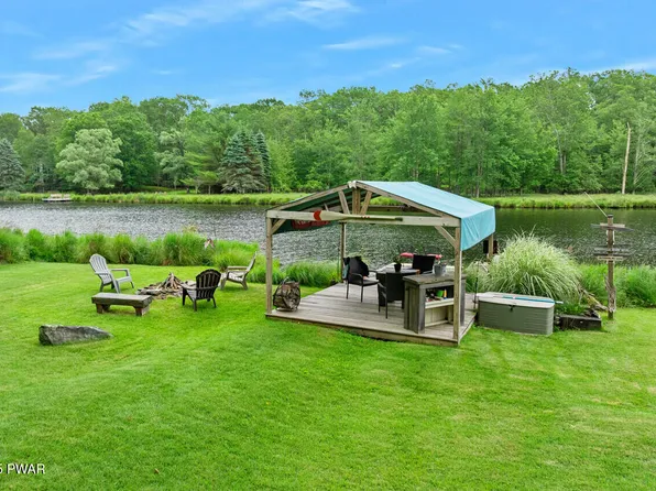 118 Northwynd Dr, Milford, PA 18337