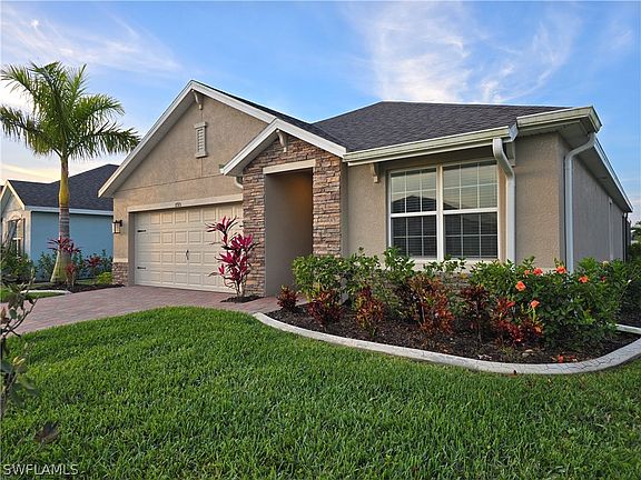 2nd image of 8915 Cascade Price Cir