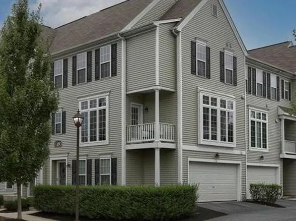 3017 Meridian Cmns Unit A, Mechanicsburg, PA 17055