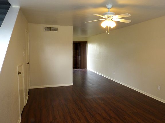 3rd image of 3919 Fairmont Pkwy APT 118